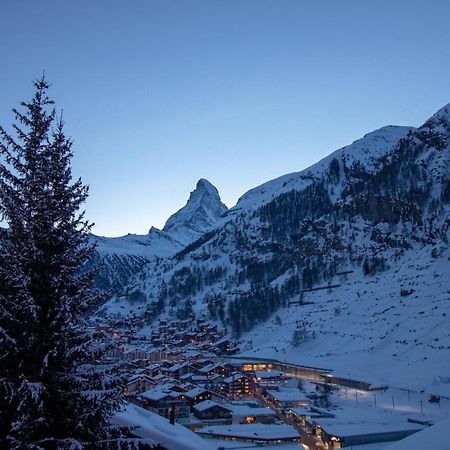 Chalet A La Casa Villa Zermatt Exterior photo